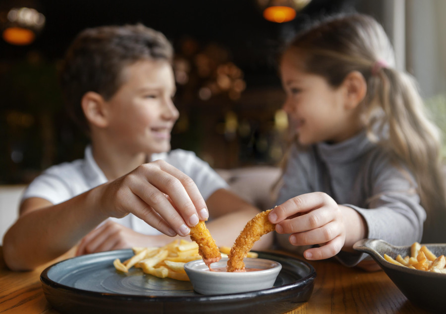 Children Eating